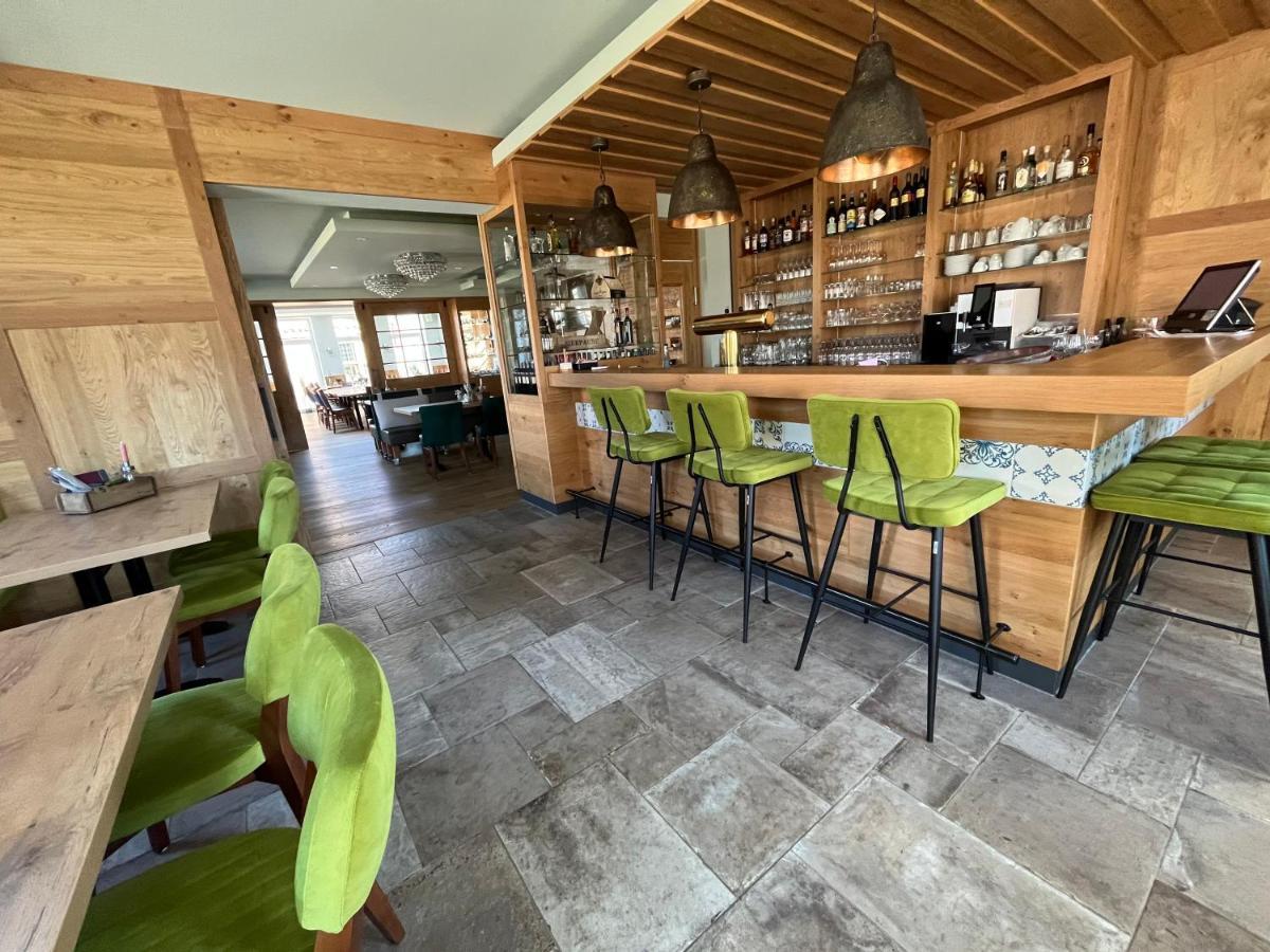 Hotel Zum Grossen Krug Wirdum Εξωτερικό φωτογραφία
